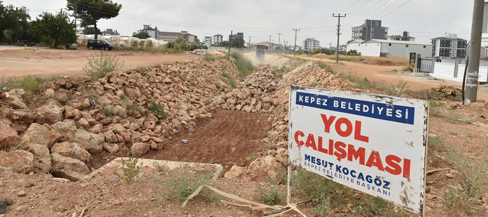 Kepez’in Demirel Mahallesi’nde dere ıslah çalışması