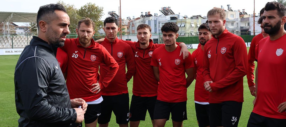 Kepezspor’un yeni teknik patronu Kerem Şeras’tan taraftara çağrı