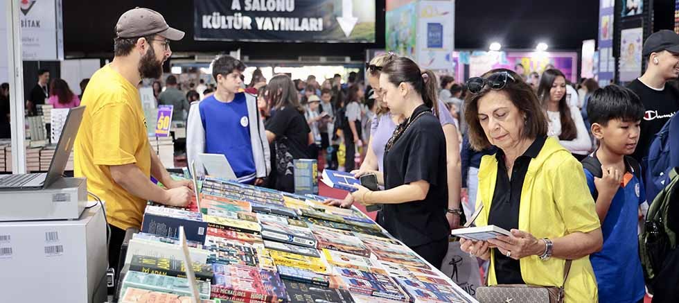 Kitap tutkunları Antalya Kitap Fuarı’nda buluşuyor