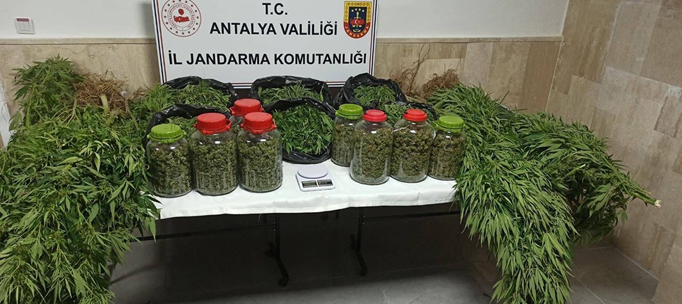 Korkuteli İlçesinde Uyuşturucu Operasyonu