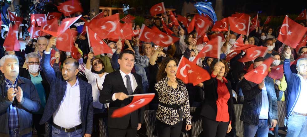 Kumluca, Cumhuriyet Haftası'nda andımızı okudu