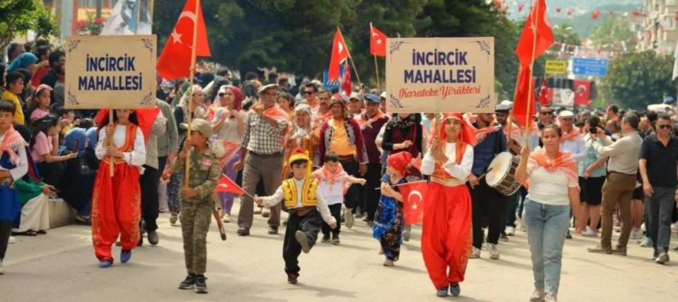 Kumluca'da yörük göçü coşkusu yaşandı