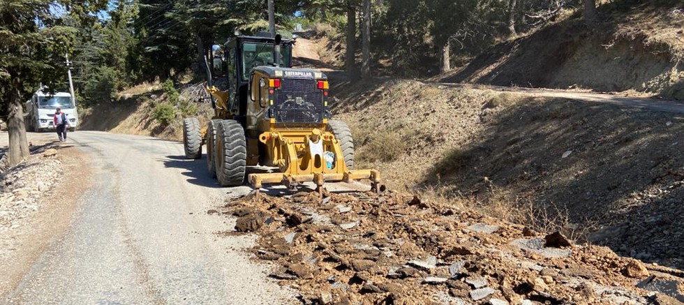 Kumluca Kuzca yolu asfalta hazırlanıyor