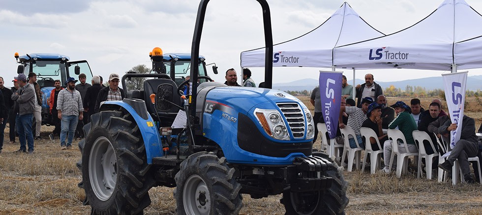 LS Traktörler, 9 şehirde çiftçilerle buluştu