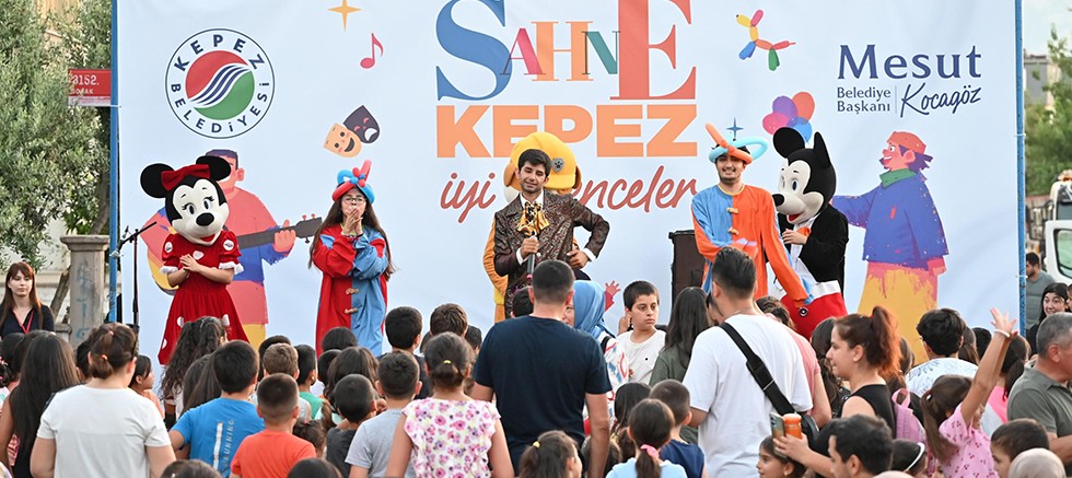 Mahallelerde eğlence “Sahne Kepez” ile başladı  