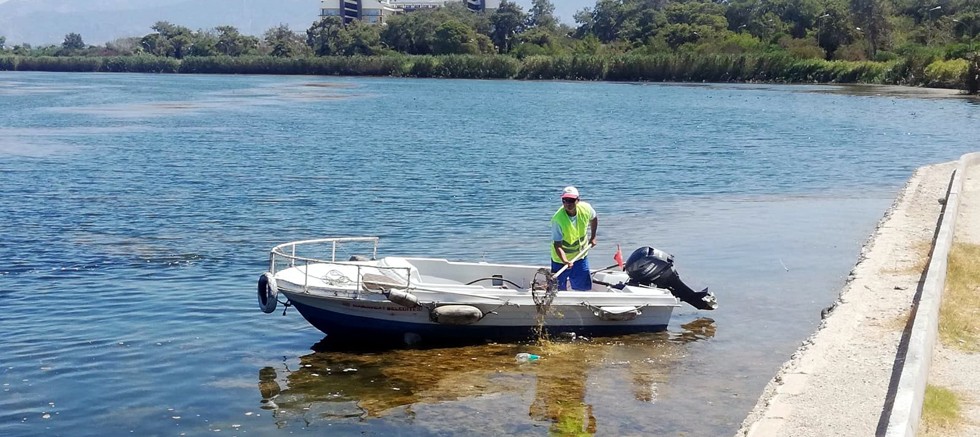 Manavgat Belediyesi'nden Titreyengöl'de temizlik