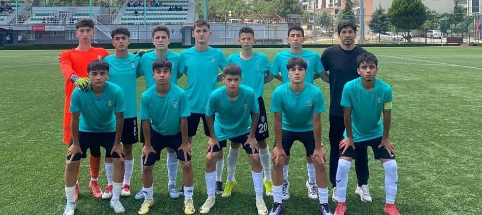 Manavgat Belediyespor Futbol Akademisi minik yeneteklerini arıyor