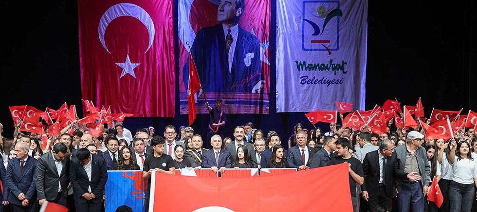 Manavgat'da Cumhuriyet'in 103. yılı coşkuyla kutlandı
