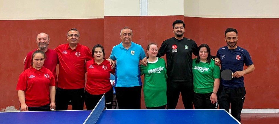 Manavgat'ın özel sporcuları Antalya'dan derecelerle döndü