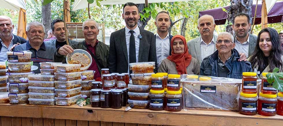 Manavgat'ta Bal ve Arıcılık Festivali başladı