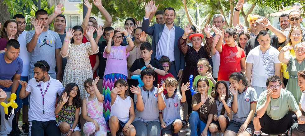 Manavgat'ta yıl sonu şenliği: Çocuklar doyasıya eğlendi