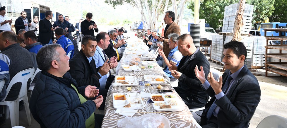 Memur olan personelden belediye personeline yemek