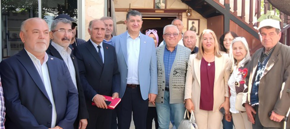 Milletvekili Arı Kültür Evi’ni gezdi 
