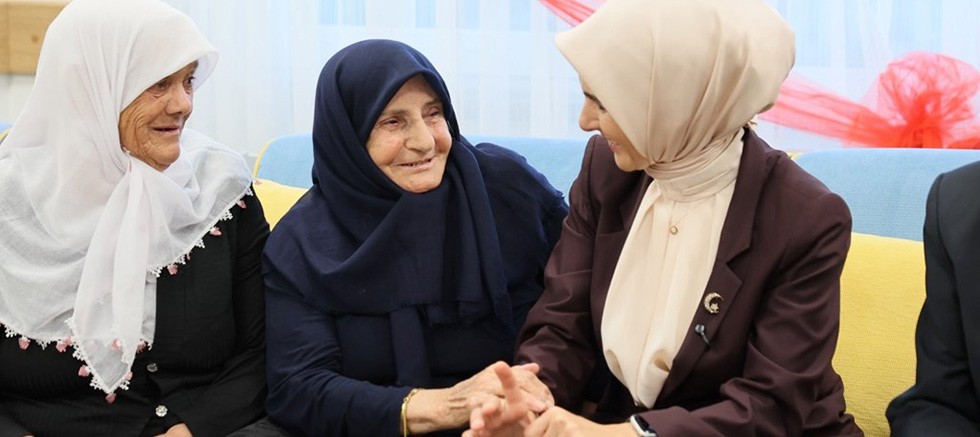 Nisan ayı yaşlı ve engelli aylıkları hesaplara yatırılmaya başlandı