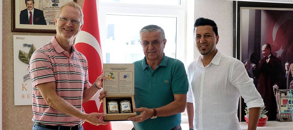 Norveç Parlamento Üyesinden Başkan Topaloğlu’na ziyaret 