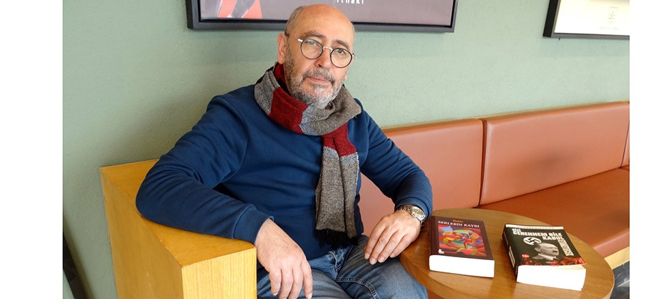 “Okuyucu Emniyet Kemerlerini Bağlasın”