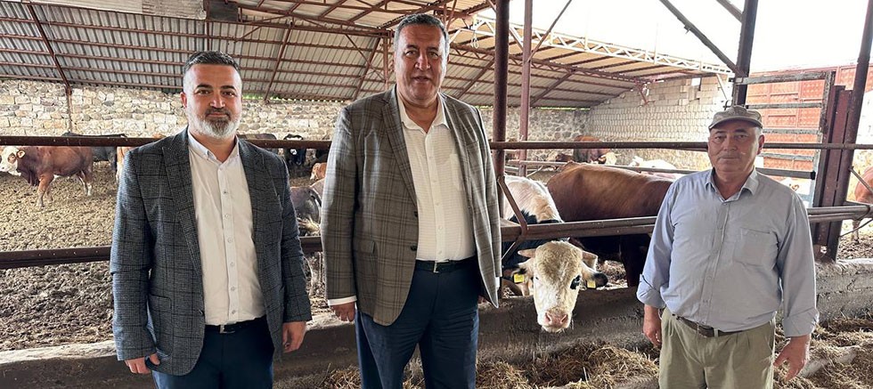 Ömer Fethi Gürer: “Et ve hayvan ithalatı durmuyor, sorunlar bitmiyor”