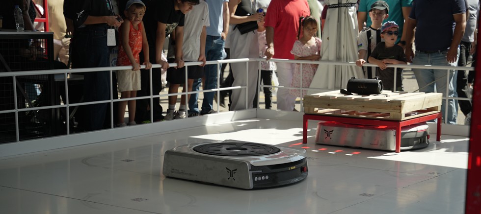 OPLOG, kendi geliştirdiği lojistik robotu TARQAN ile TEKNOFEST Ankara'da ilgi odağı oldu