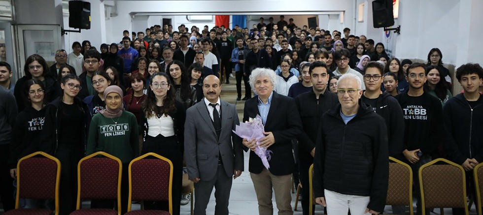 Prof. Dr. Ömer Özkan, TOBB Fen Lisesi Öğrencileriyle Bir Araya Geldi