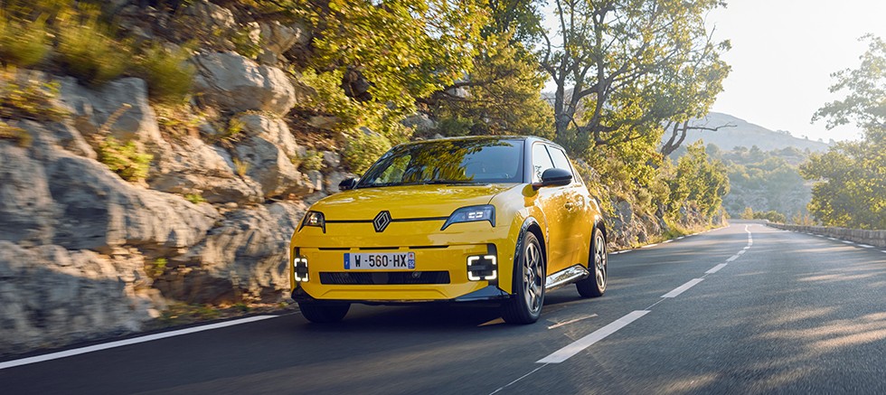 Renault R5 Continental EcoContact 6 Q İle Yollarda