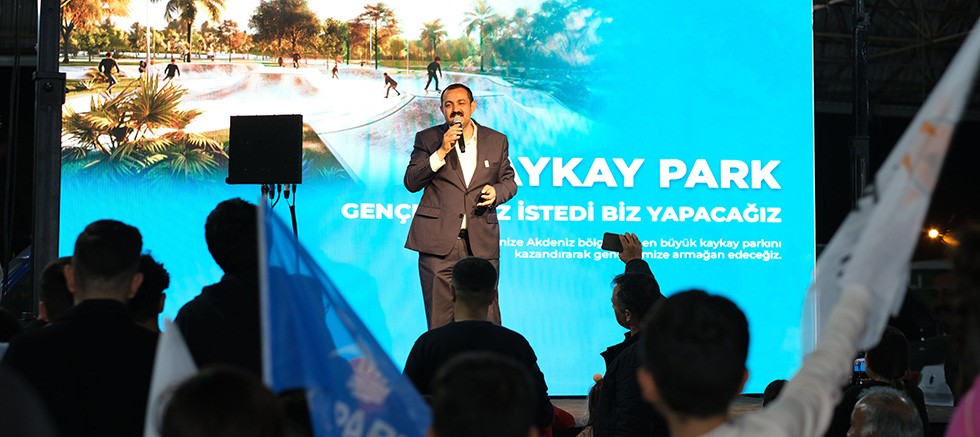 Rıza Sümer: Biz Kepez'in yüzyılını düşünürken, rakiplerimiz kendi isimlerini parlatma derdine düştü