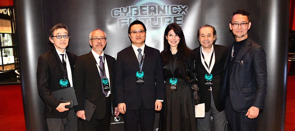 Sağlık alanında insan ile giyilebilir robotik sistemler birleşiyor