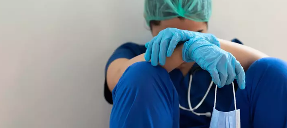 Sağlık çalışanları yapısal sorunlar nedeniyle tükenmişlik yaşıyor