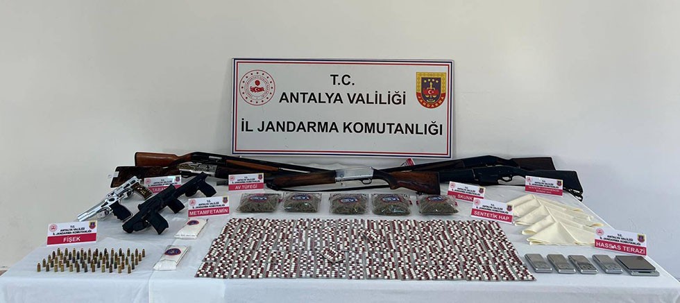 Serik İlçesinde Uyuşturucu Operasyonu