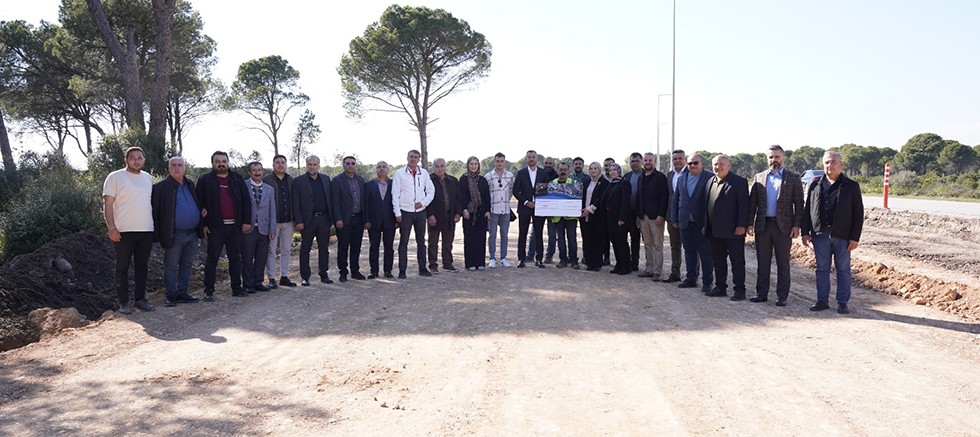 Söker: Büyükşehir'in yapamadığı yolu Bakanlık tamamlıyor