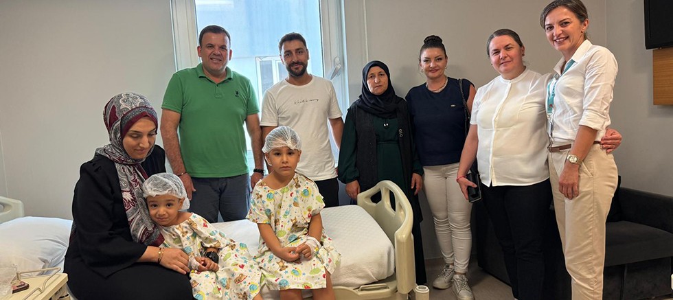 Sünnet şöleni öncesi çocuklar sünnet edilmeye başlandı