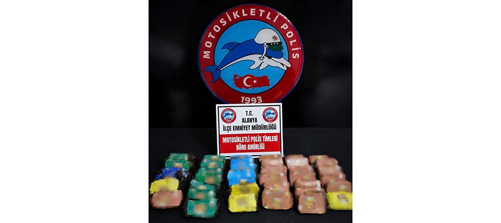 Şüphe Üzerine Durdurulan Motosikletli 2 Şahıs, Uyuşturucu Madde İle yakalandı.