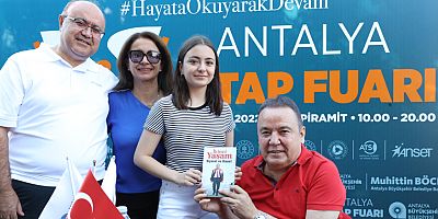 12. Antalya Kitap Fuarı üç günde binlerce ziyaretçi ağırladı