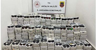 16 bin adet kaçak güneş gözlüğü ele geçirildi
