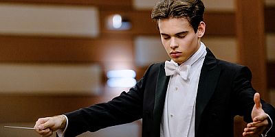 21 yaşındaki şef, Antalya’da 2 konser 1 opera yönetecek