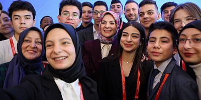 25.Ulusal Çocuk Forumu “Çocuk İçin Katılım ve Savunuculuk” Temasıyla Başladı