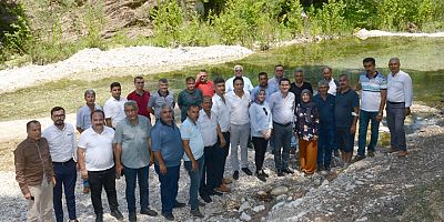 41 mahalle muhtarı karpuz çatlatan suda buluştu