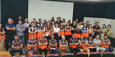 64. Destek AFAD Gönüllüleri 5 Gün Süren Eğitimi Tamamladı ve Katılım Belgelerini Aldı