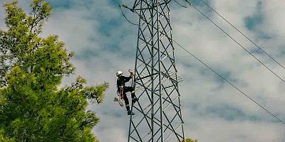 AEDAŞ’tan Elektrik Şebekelerine Müdahale Edilmemesi Konusunda Uyarı: Yetkisiz Müdahaleler Can Kaybına Neden Oluyor