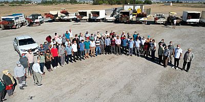 AHBAP-Belediye işbirliğiyle yangınzede üreticiye sulama borusu desteği