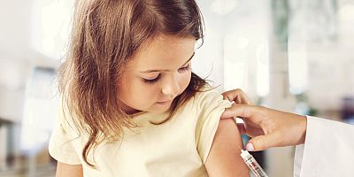 AHEF 15 yıldır “aşı”nın önemine dikkat çekiyor!