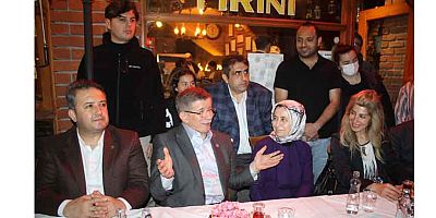 Ahmet Davutoğlu Sarıyerlilerle buluştu  