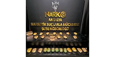 Aile Görüntüsü Vererek Uyuşturucu Nakleden 3 Şahıs Eroin Maddesi ile Yakalandı