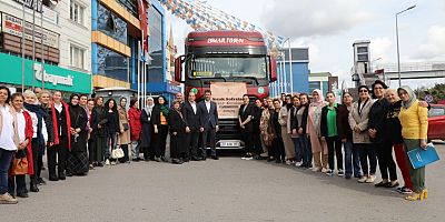 AK Kadınlar deprem bölgesinde