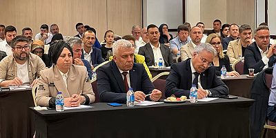 Ak Parti Genişletilmiş İlçe Başkanları toplantısı coşku içinde yapıldı