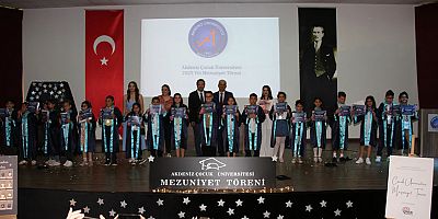 Akdeniz Çocuk Üniversitesi’nde Mezuniyet Coşkusu: Küçük Mezunlardan Büyük Umutlar
