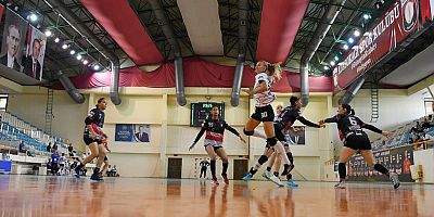 Akdeniz derbisinde kazanan Konyaaltı