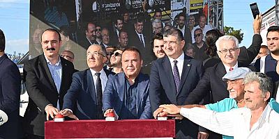 Akdeniz Sanayi Sitesi büyüyor: 208 dükkanın temeli törenle atıldı