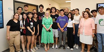 Akdeniz Üniversitesi Ailesine 9 Bin Yeni Öğrenci Katıldı