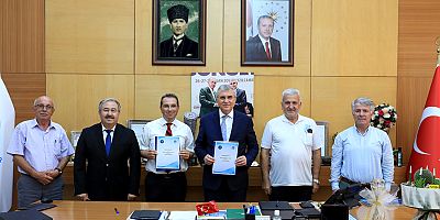 Akdeniz Üniversitesi ile Sakarya Büyükşehir Belediyesi arasında kenevir protokolü imzalandı
