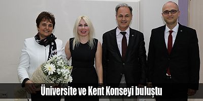 Akdeniz Üniversitesi’nde katılımcılık ve kent kimliği konuşulduAkdeniz Üniversitesi’nde katılımcılık ve kent kimliği konuşuldu